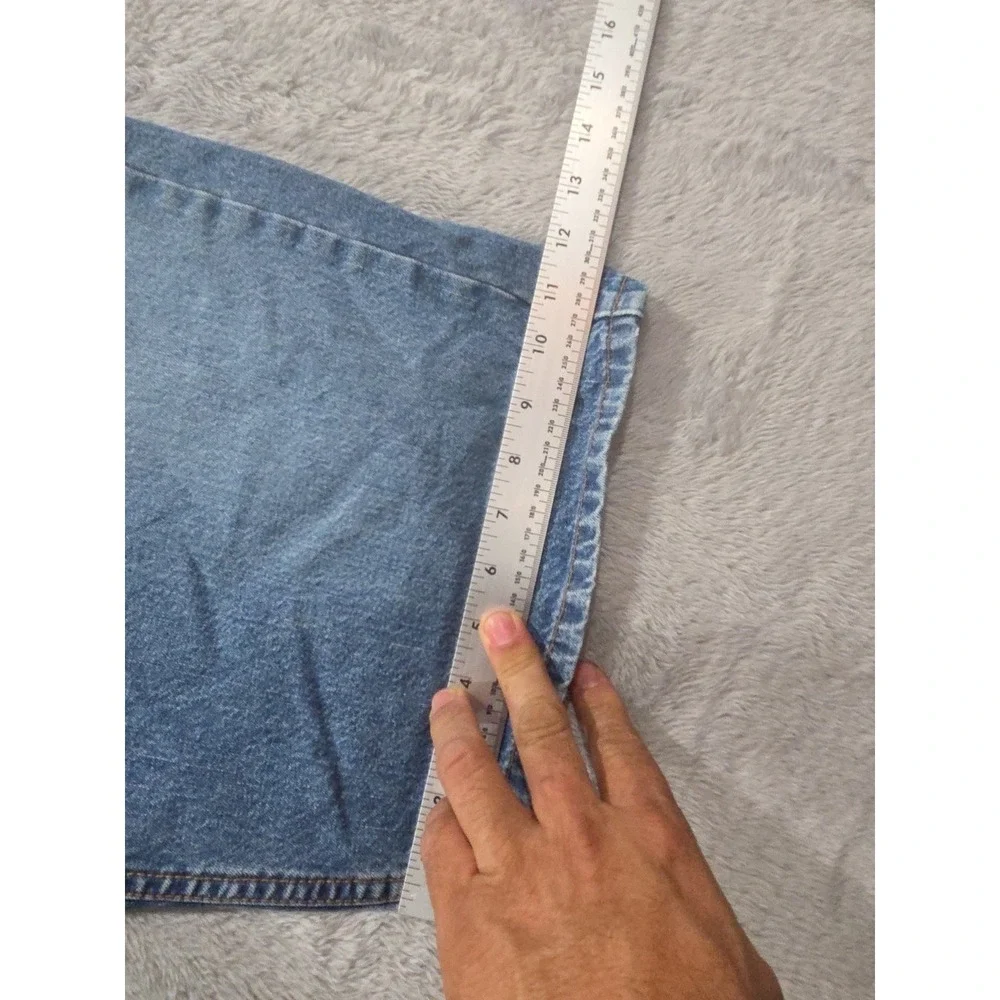Levis 569 Denim Shorts 2006 Vintage Men's Loose Straight Fit Blue  Size 32x10